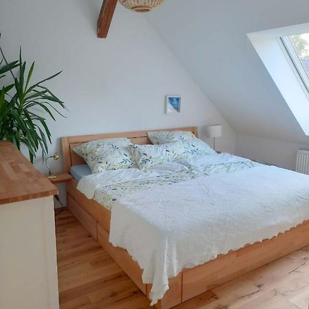 Luxurioeses Loft Mit Schoenem Blick Tremsbuettel Exterior photo