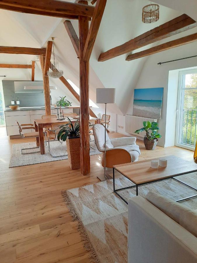 Luxurioeses Loft Mit Schoenem Blick Tremsbuettel Exterior photo